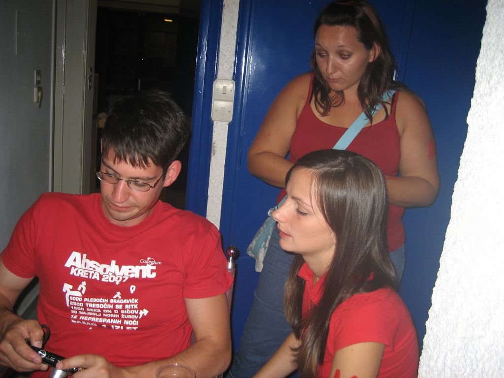 i/Kranj/Absolvent08/04-RedLoveParty/absolvent 1551.jpg